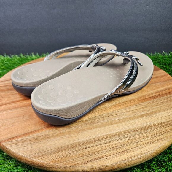 Vionic Bella X Sandals Women’s Size 7.5 Pewter Metallic Slip On Thong Flip Flop - Picture 2 of 11